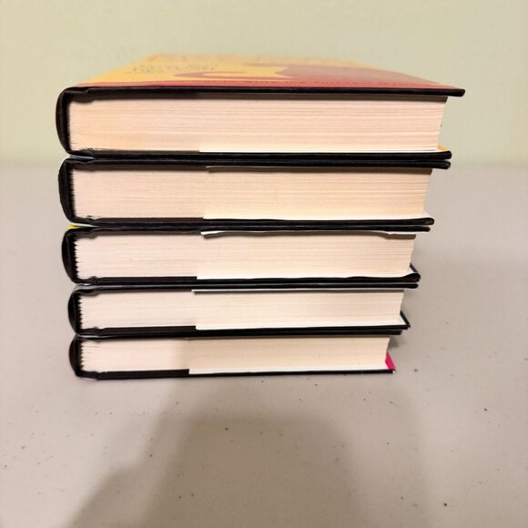 Lot 5 Mrs. Murphy Mystery by Rita Mae Brown & Sneaky Pie Brown Hardcover Novel - Picture 2 of 16